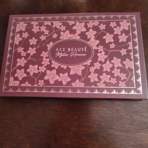 Ace Beaute Eyeshadow Palette (Mystic Romance)